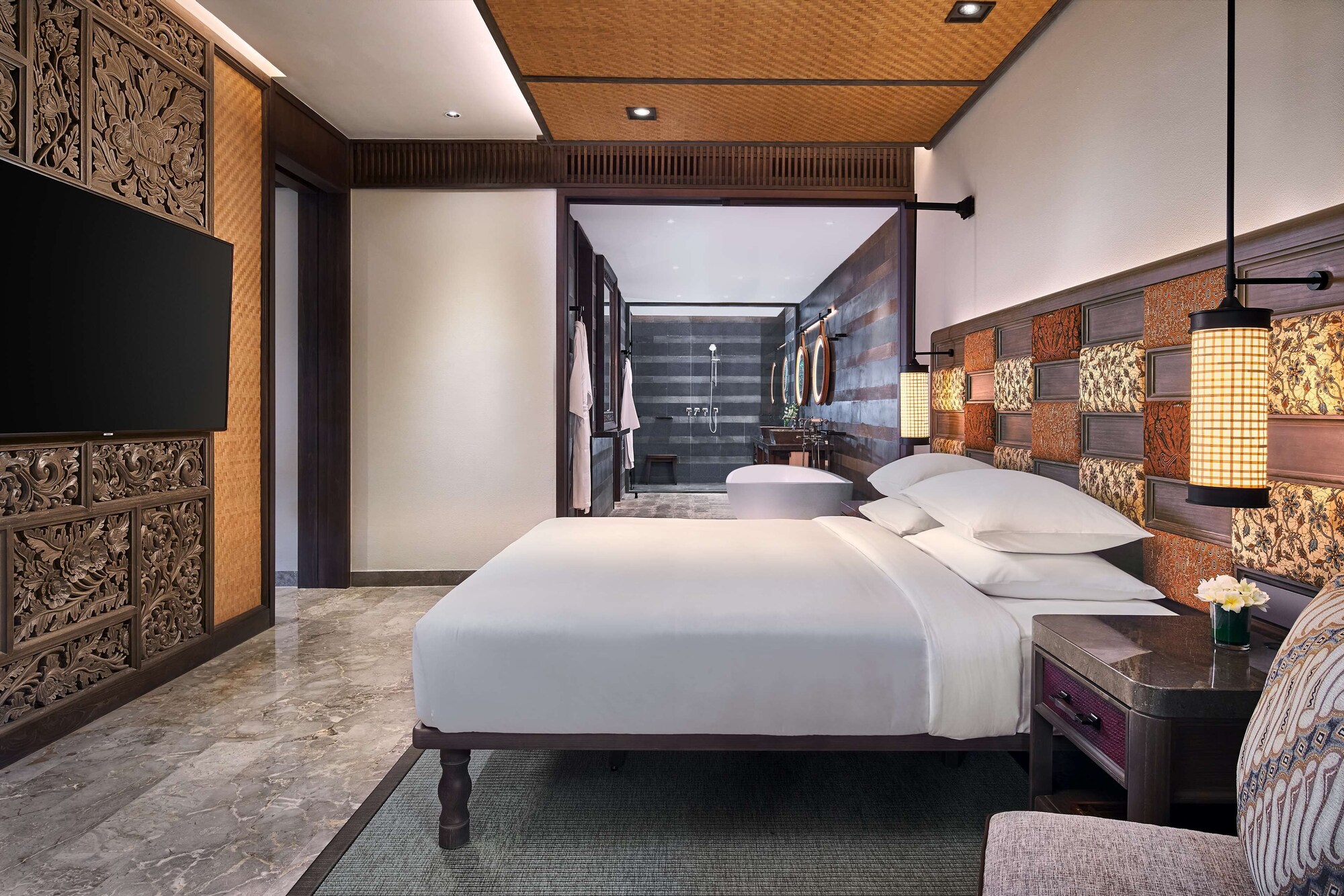 Andaz, Deluxe, Suite, King Bed, Lagoon Access