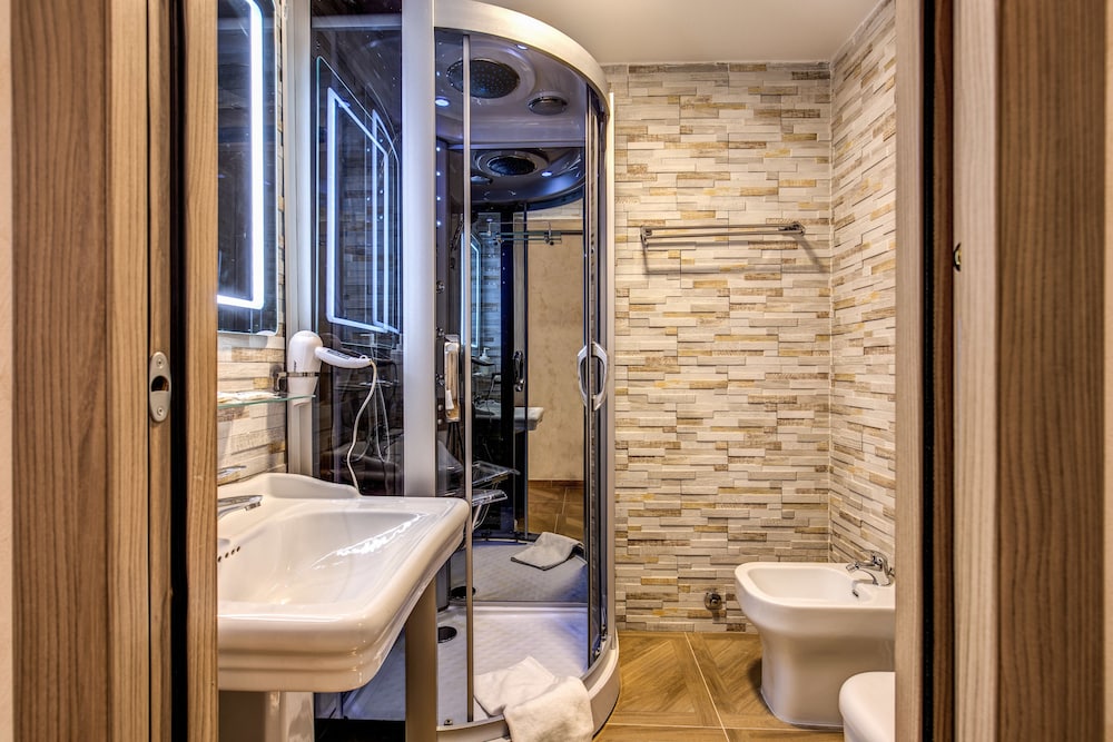 Amici Guesthouse 36/40