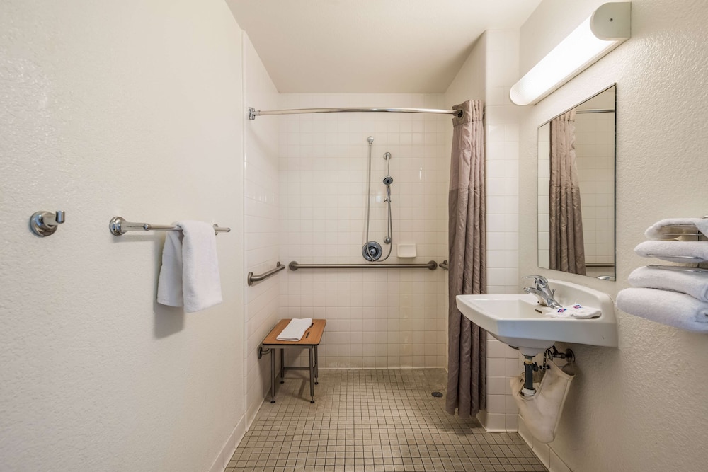 Motel6 Rohnert Park, CA 37/60