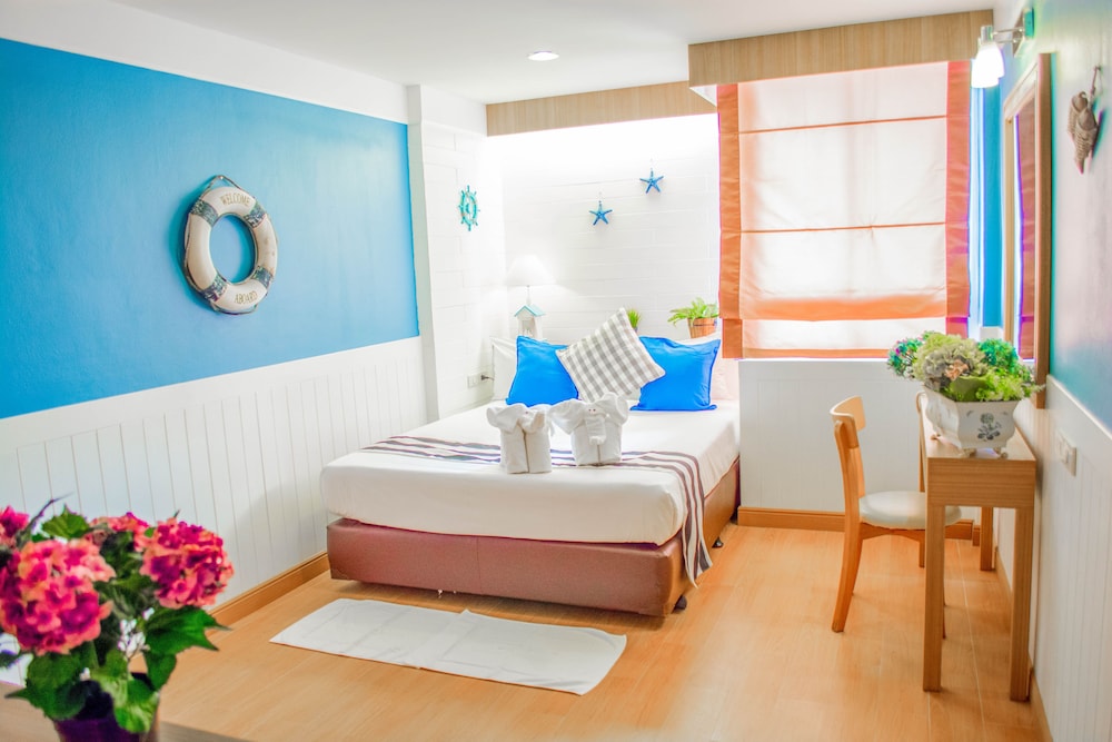 Paradise Hotel 34/64