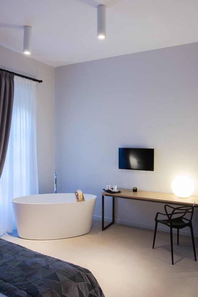 VIMINALE VIEW HOTEL 33/53