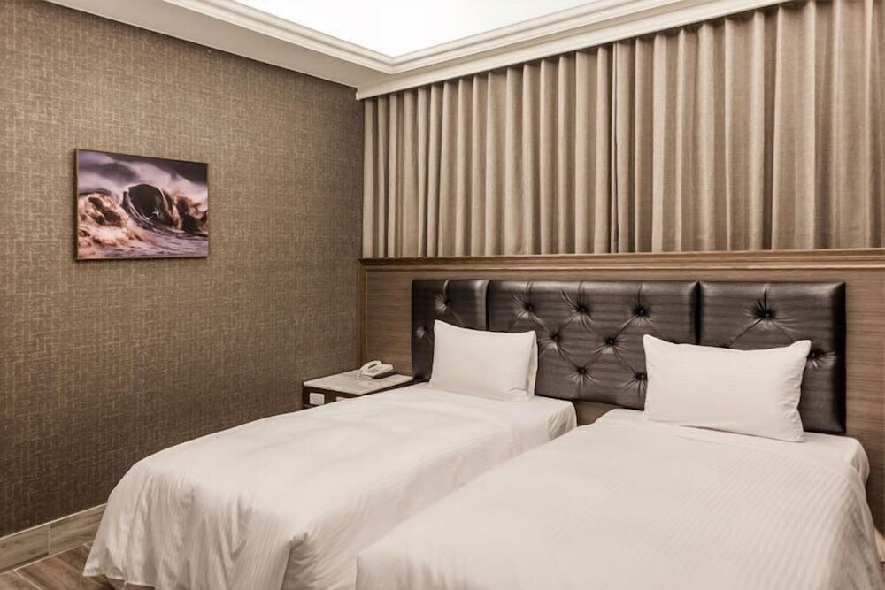 STANDARD, TWIN BEDS