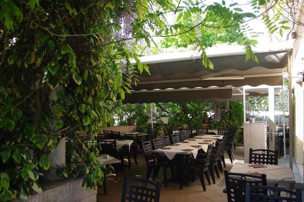 Hotel Du Moulin a Vent 14/32