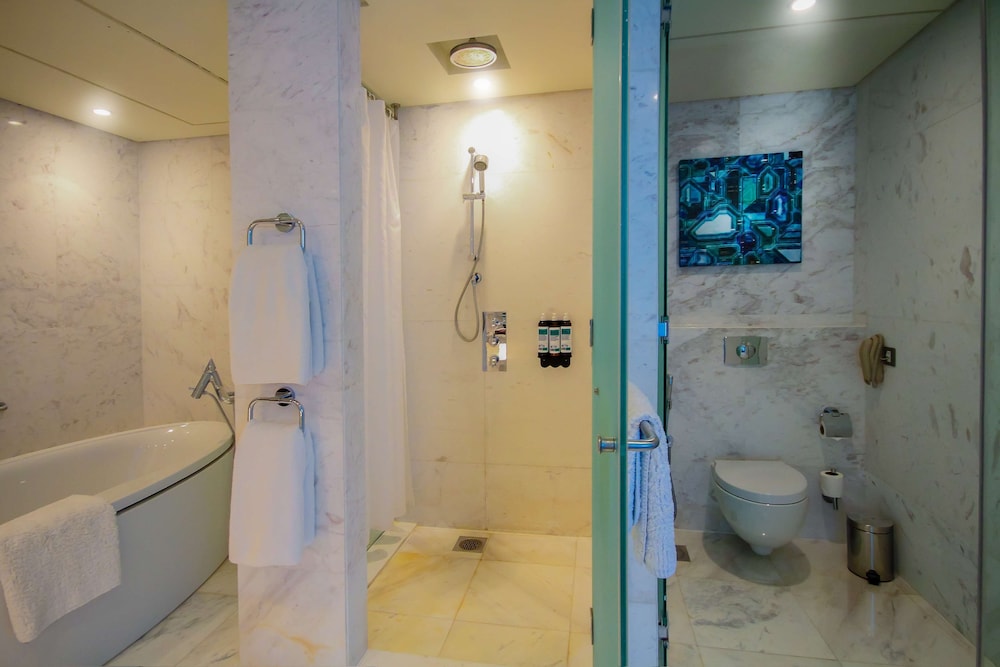 Media One Hotel Dubai, WorldHotels Crafted 29/97