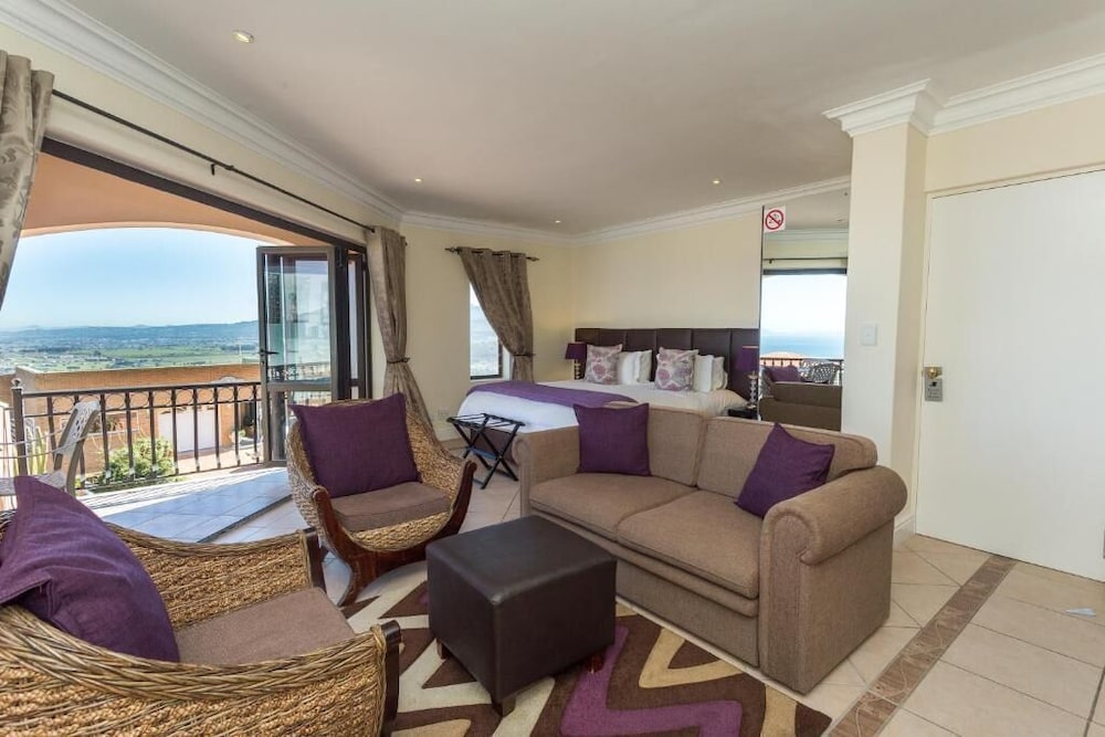 Blue Horizon Guest House 30/48