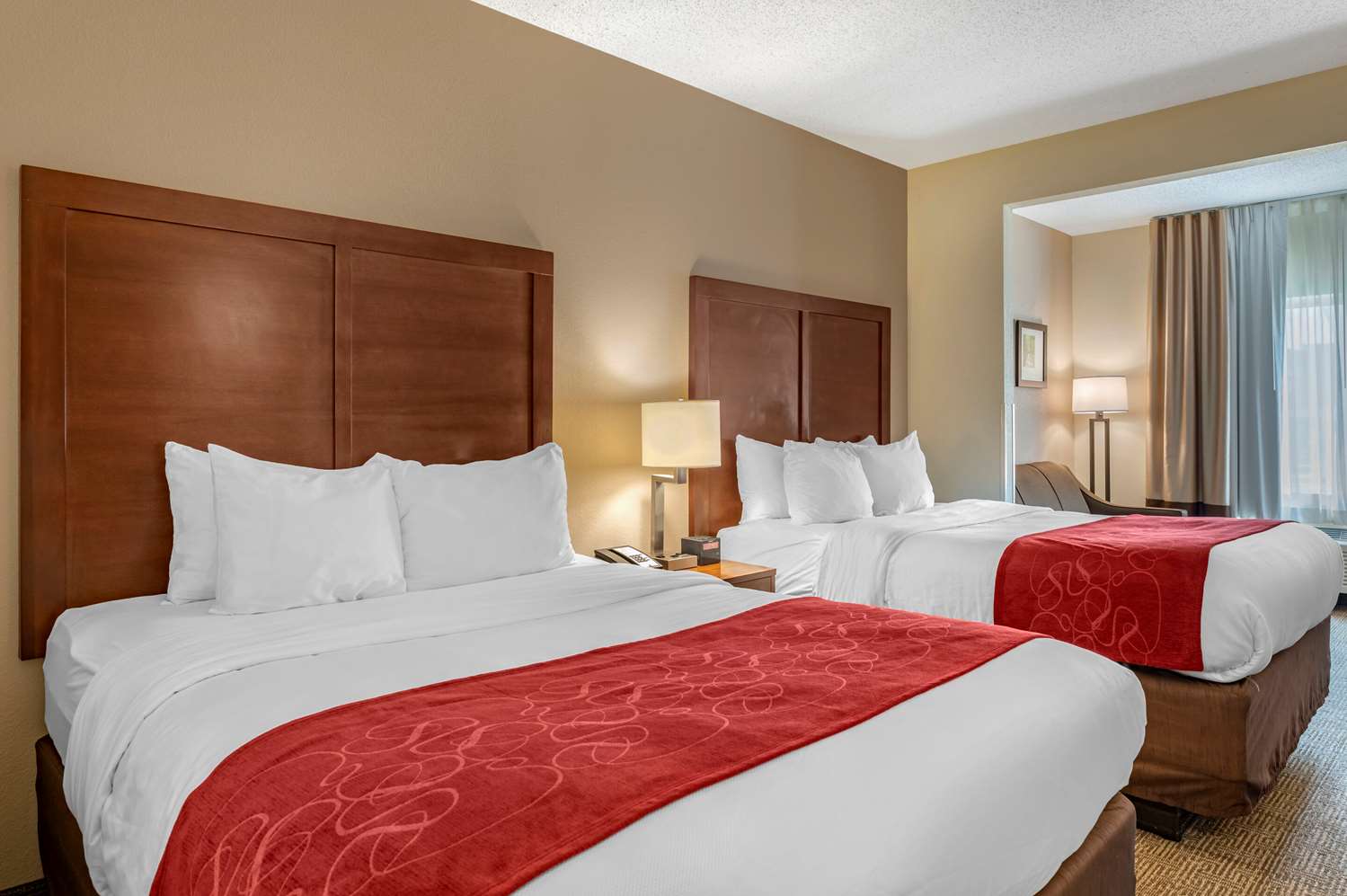 SUITE, 2 QUEEN BEDS