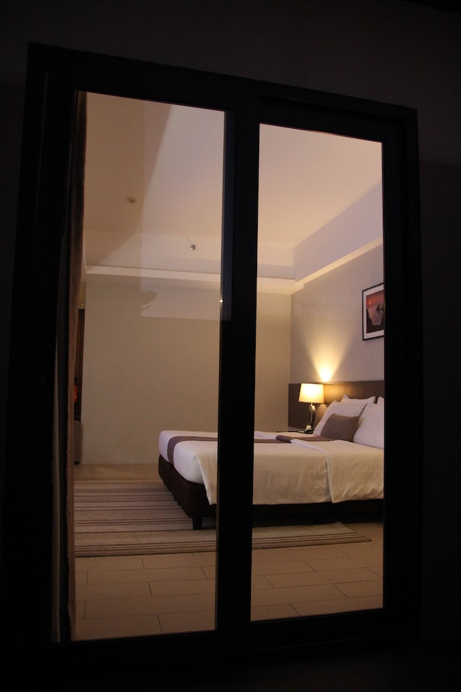 Sequoia Hotel Quezon City 16/35