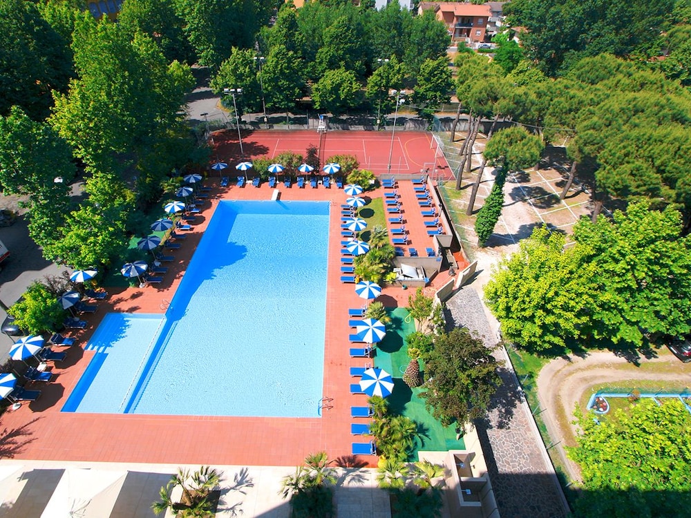 Hotel Caravelle 44/46