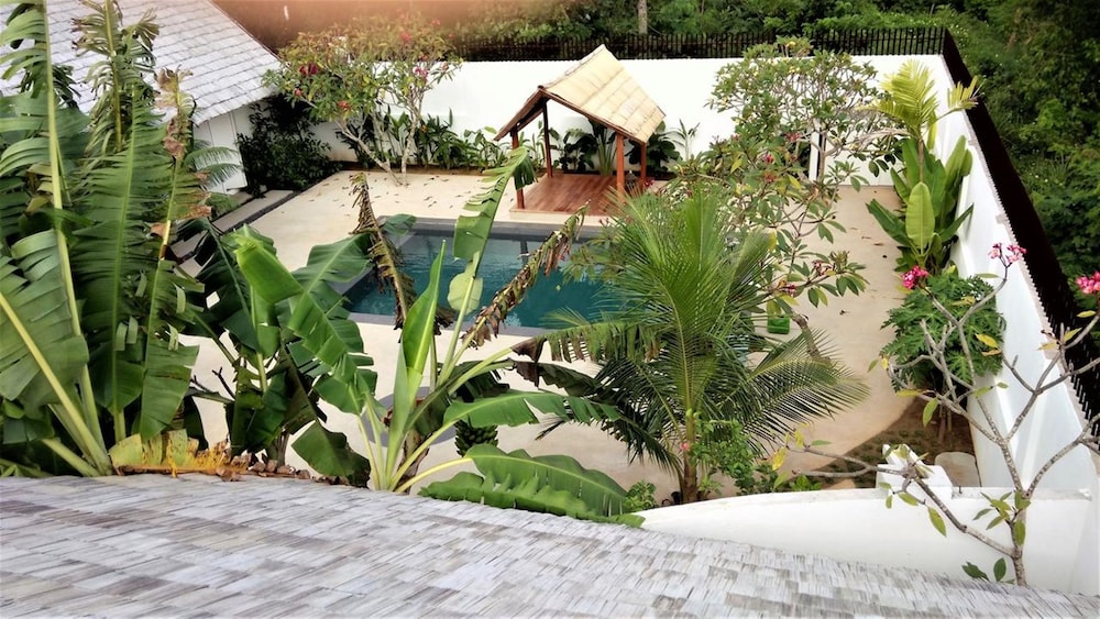 Villa Kalachuchi B&B 1/56