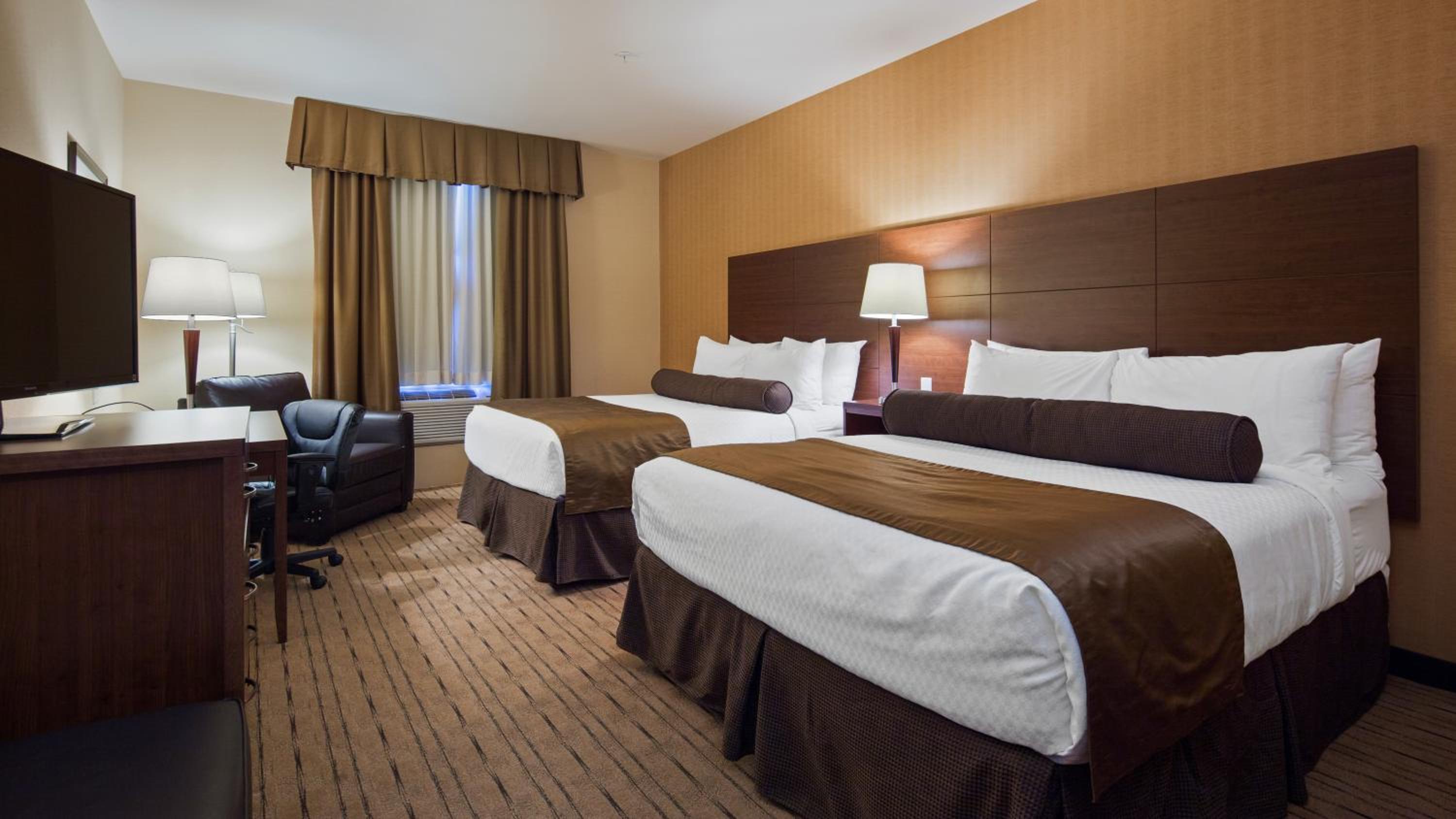 Room, Queen Bed, Best Western Plus Bathurst Hotel Suites 2/3