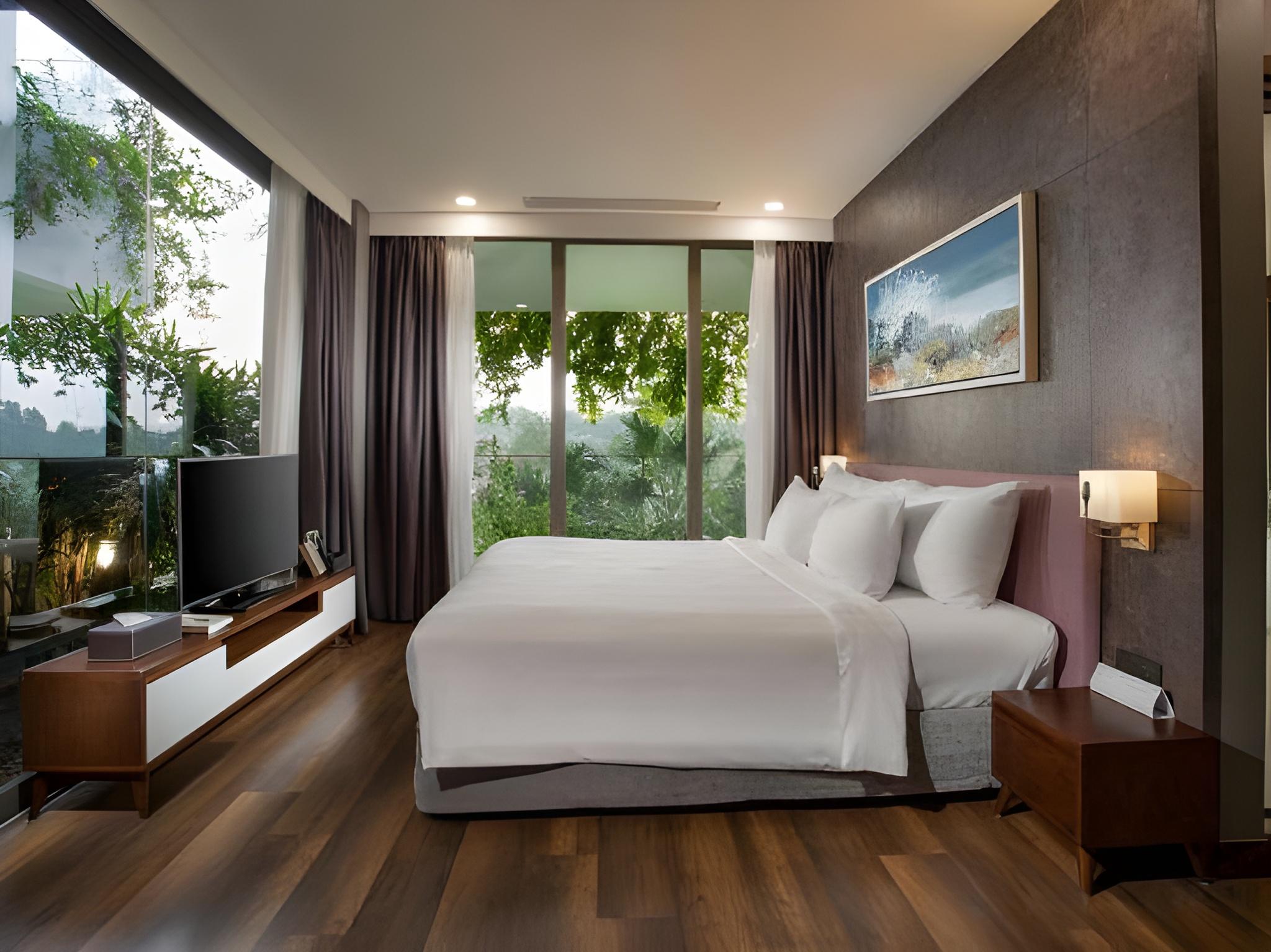2 Bedrooms, Sky, Deluxe