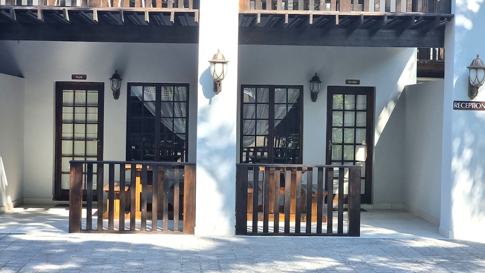 Lalapanzi Guest House 1/50
