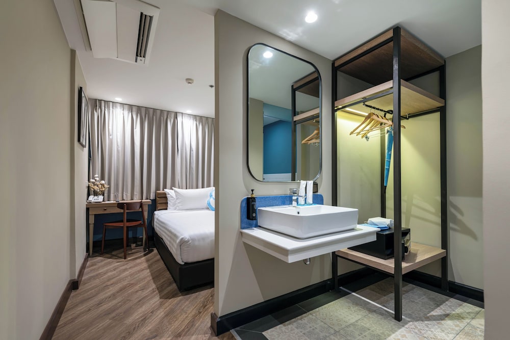 The Cotton Saladaeng Hotel 48/50