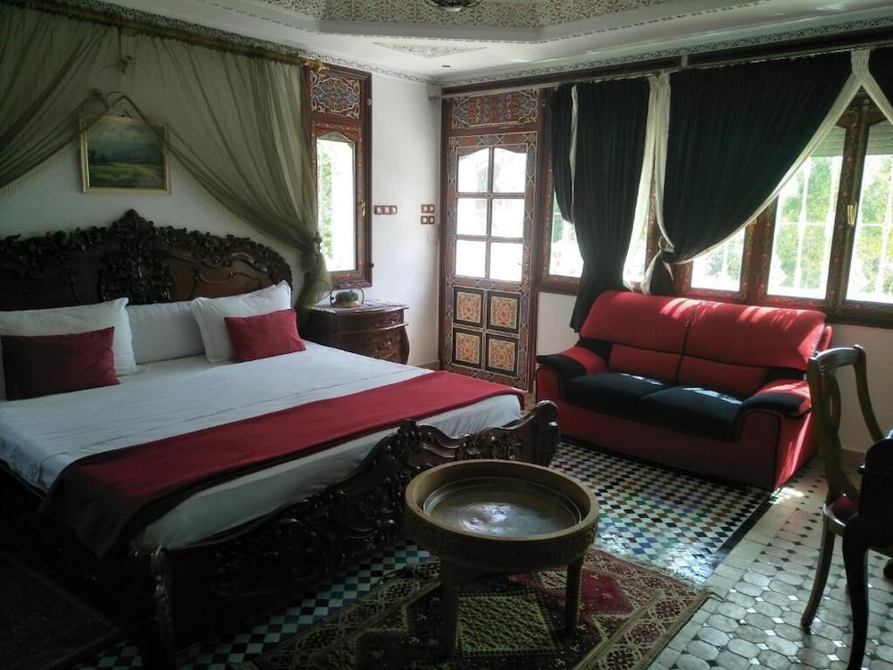 Malabata Guest House 35/47