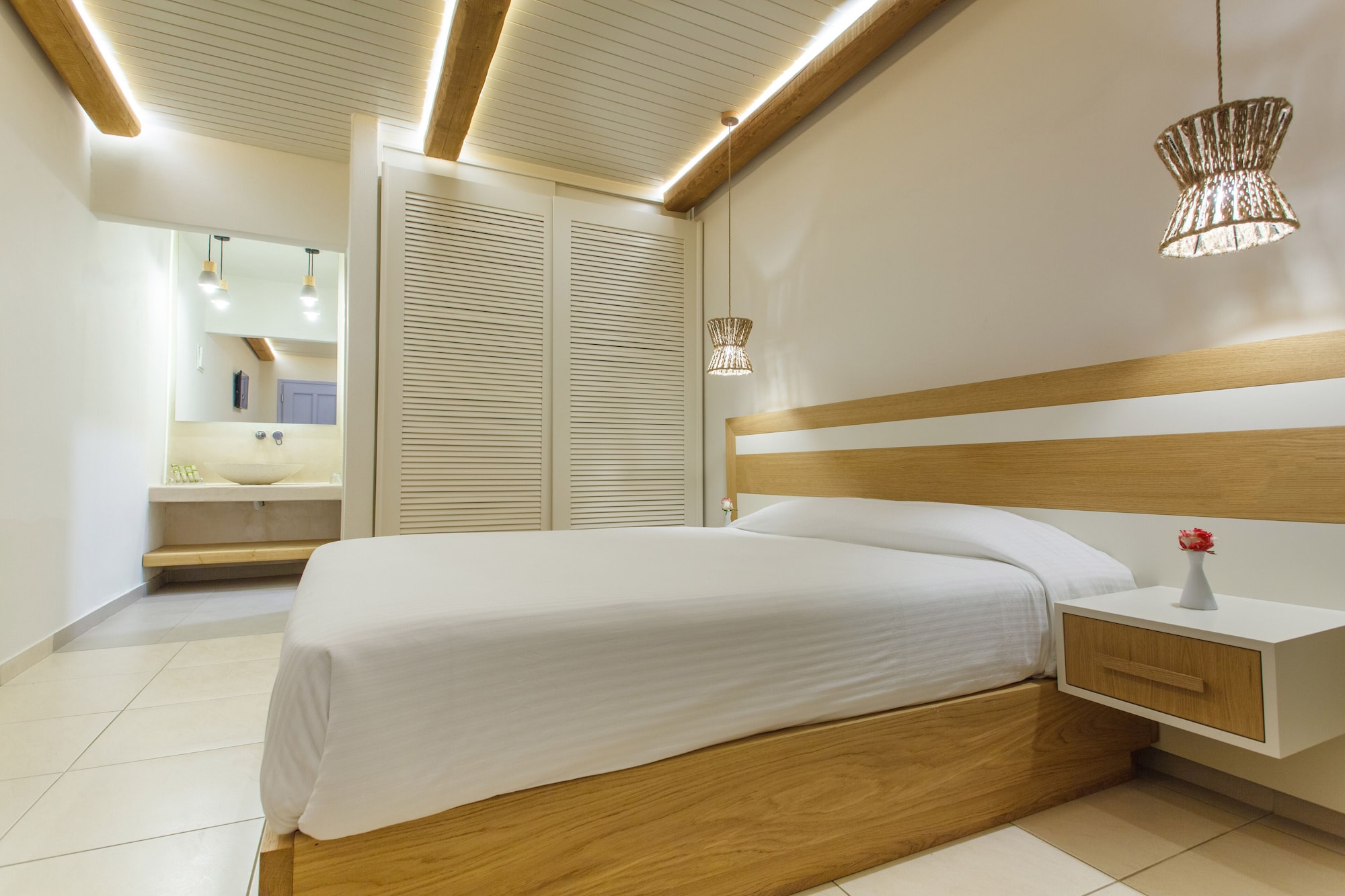 ROOM, TWIN BEDS, POOL VIEW, MAIN BUILDING
