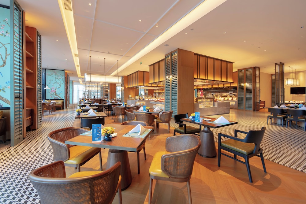 Wyndham Grand Plaza Royale Hot Springs Fenghuang 25/39
