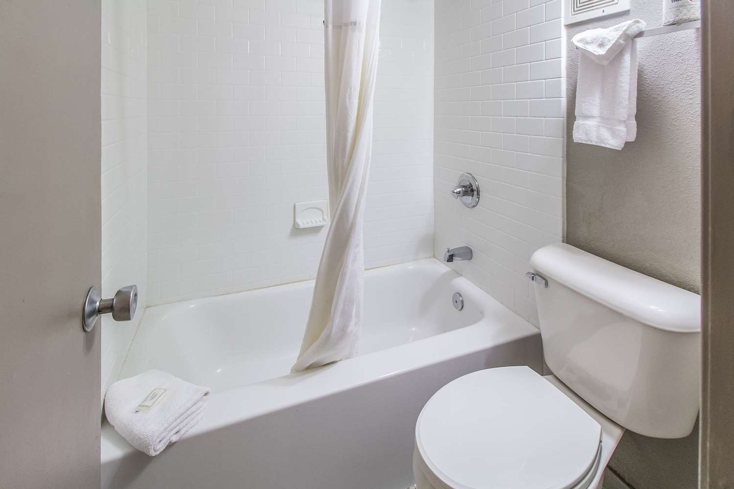 Sonesta Essential Rapid City 15/17