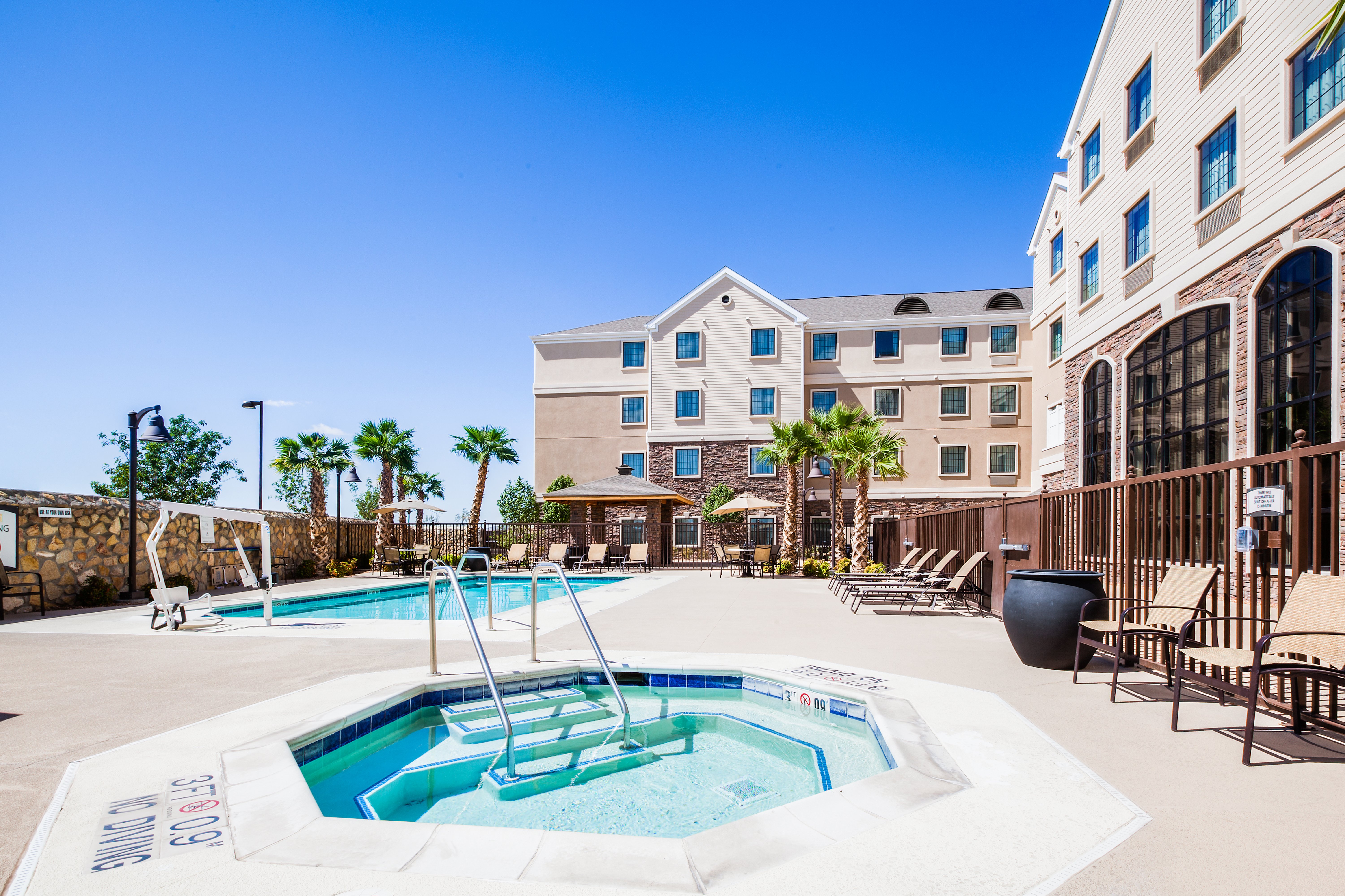 Staybridge Suites El Paso Airport Area 23/24