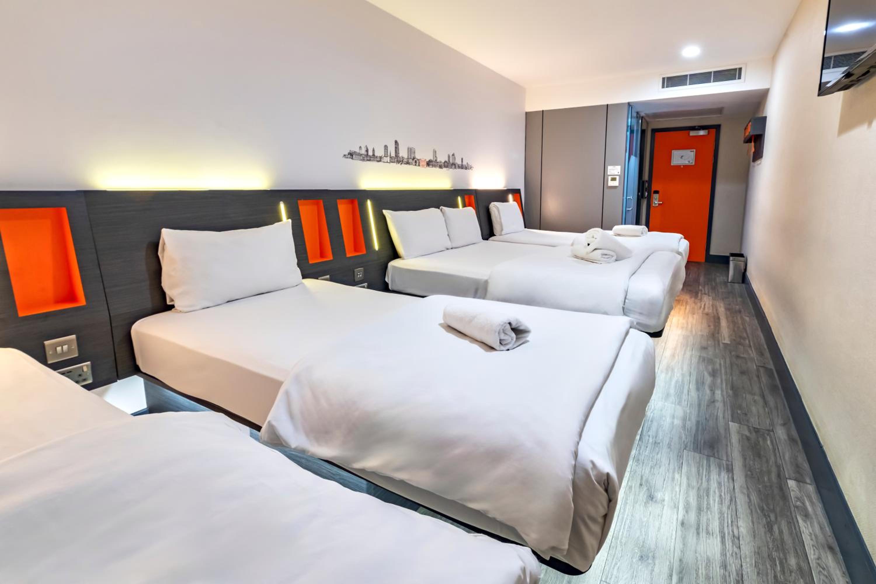 Family, Quintuple, 1 Double and 1 Single Bed, No Window