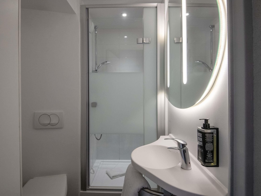 Ibis Budget Nice Aeroport Promenade Des Anglais 54/56