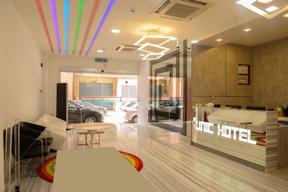 Unic Hotel 34/39