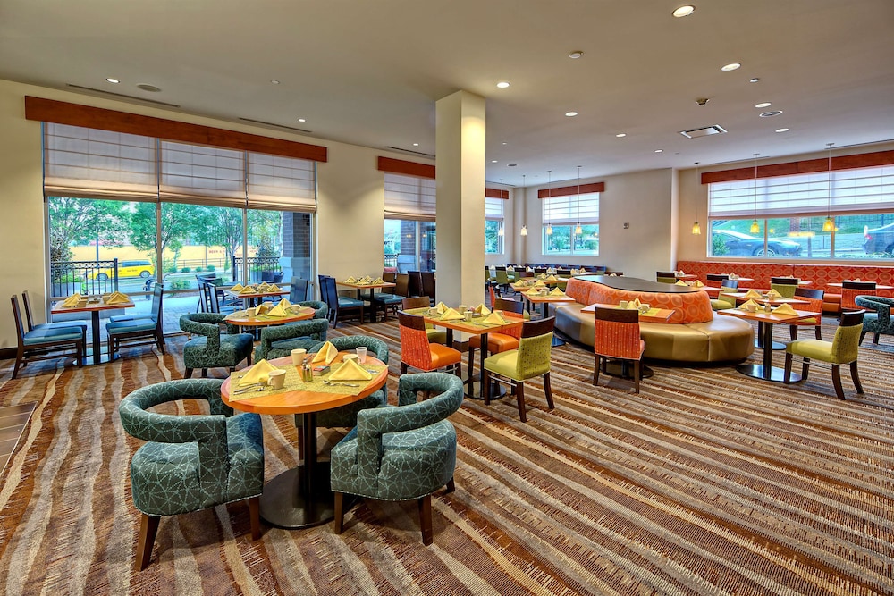 Hilton Garden Inn Nashville Downtown/Convention Center 53/68