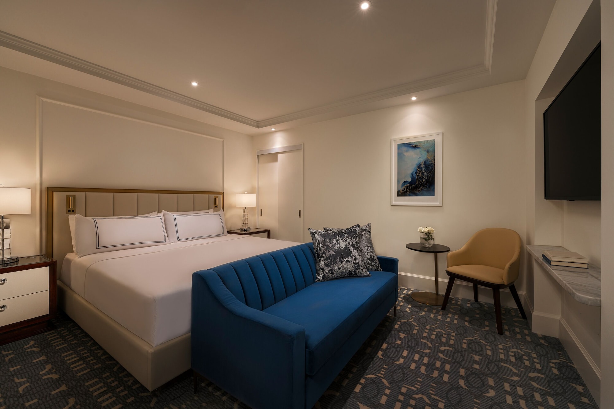 EMERALD, KING BED