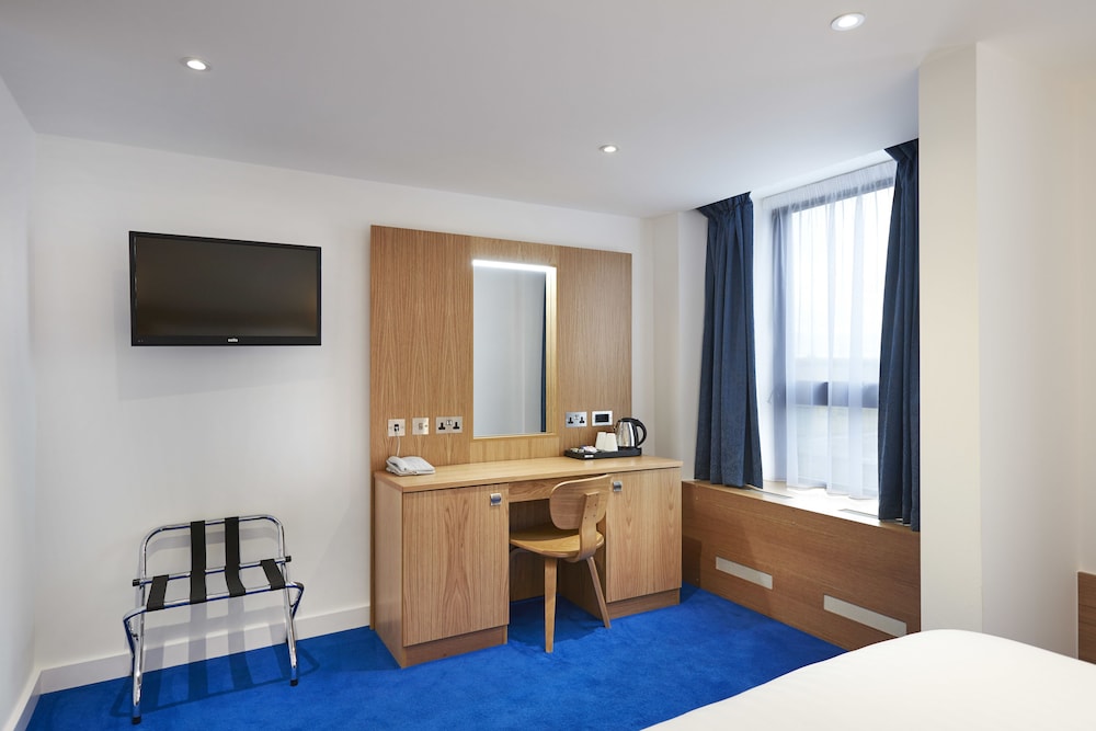 Central Park Hotel 41/49