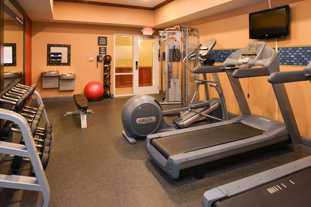Hampton Inn Suites Greenville 27/44