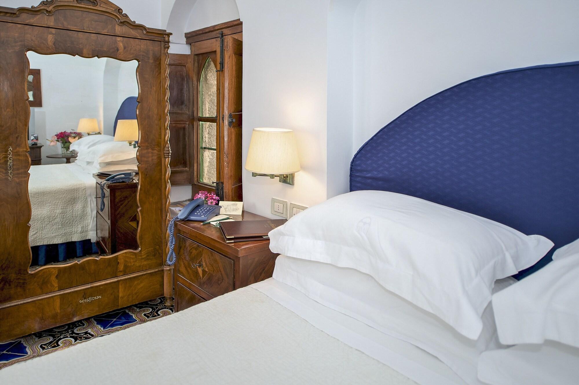 Classic, Double Bed, Courtyard View
