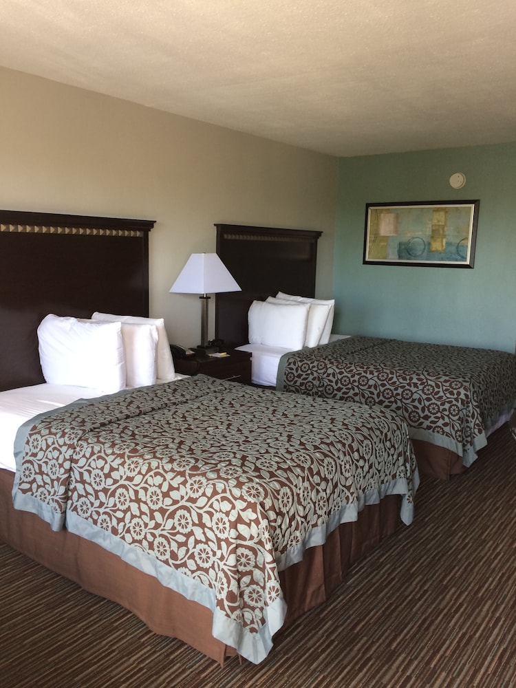 Days Inn Fort Lauderdale Airport North Cruise Port 7/19