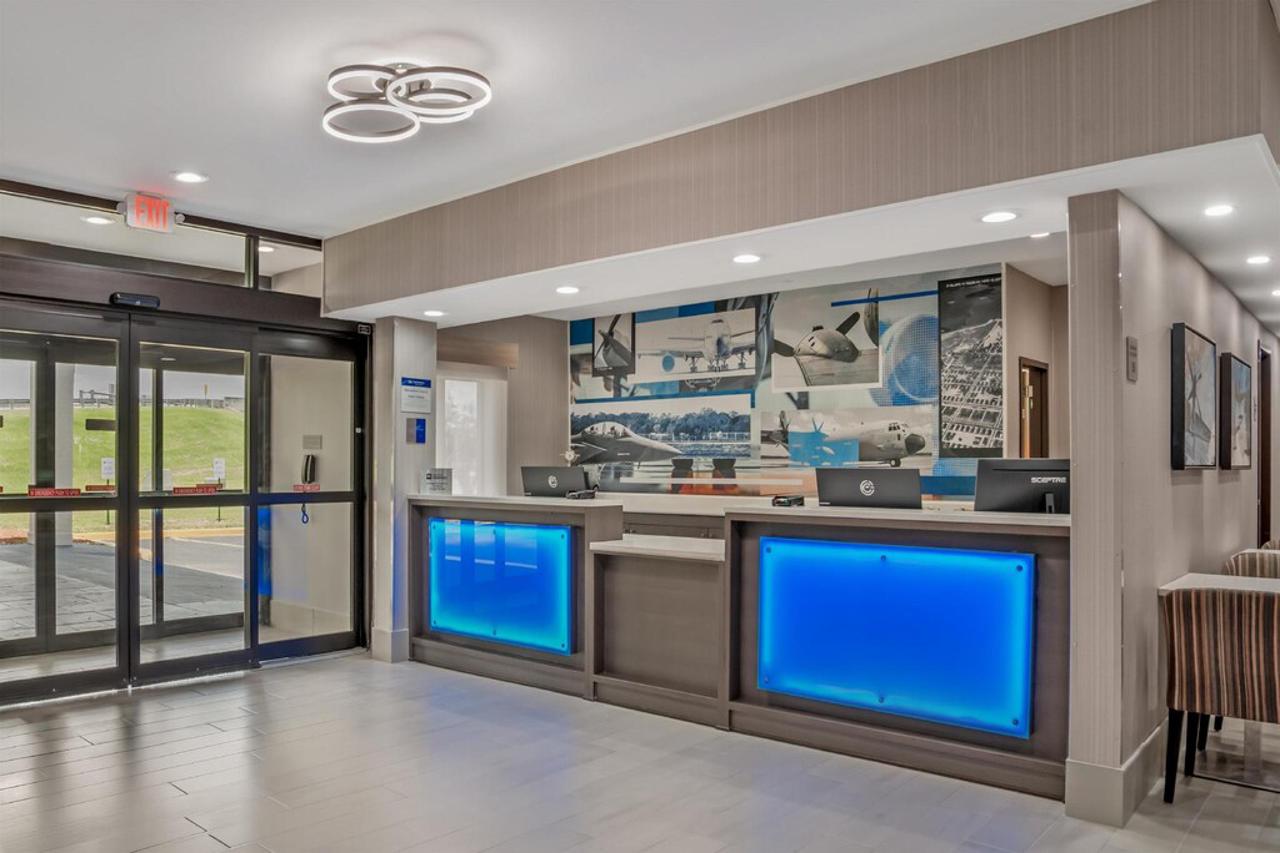 Best Western Plus D'Iberville 4/20