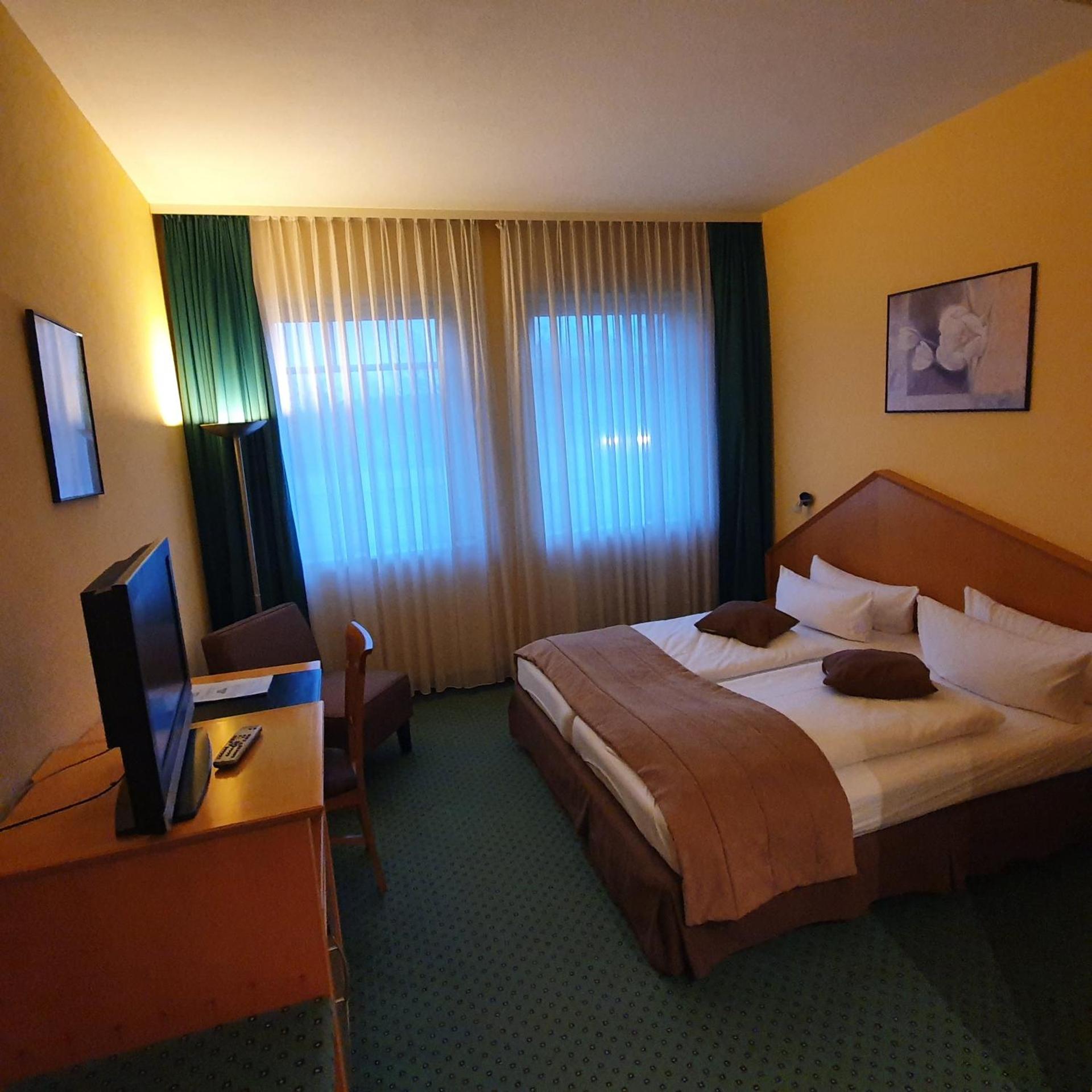 Superior, Double Bed, Hotel A2 2/6