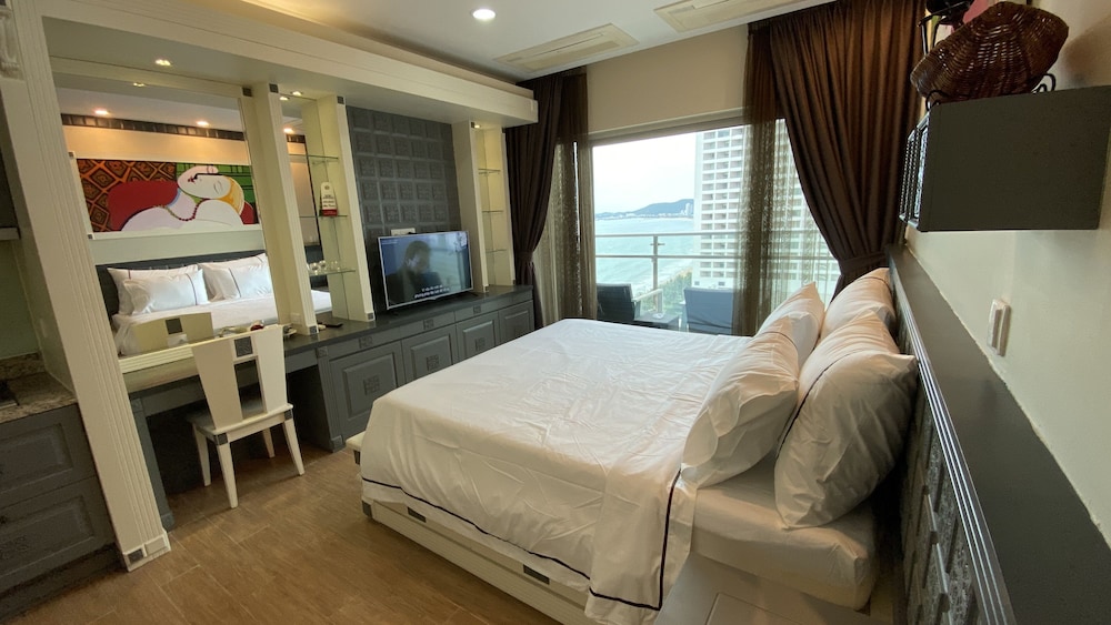 Balcony Seaview Nha Trang Centre 25/61