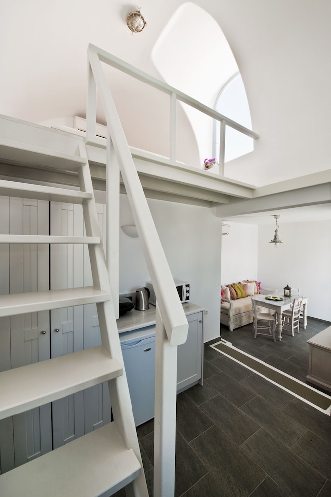 Aura Marina Apartments 24/50