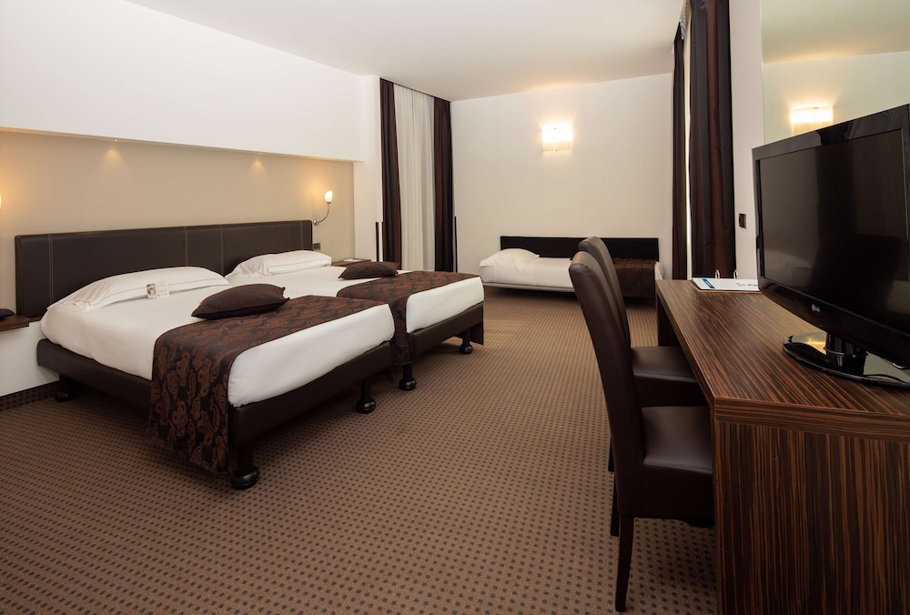 Best Western Hotel Biri 16/35