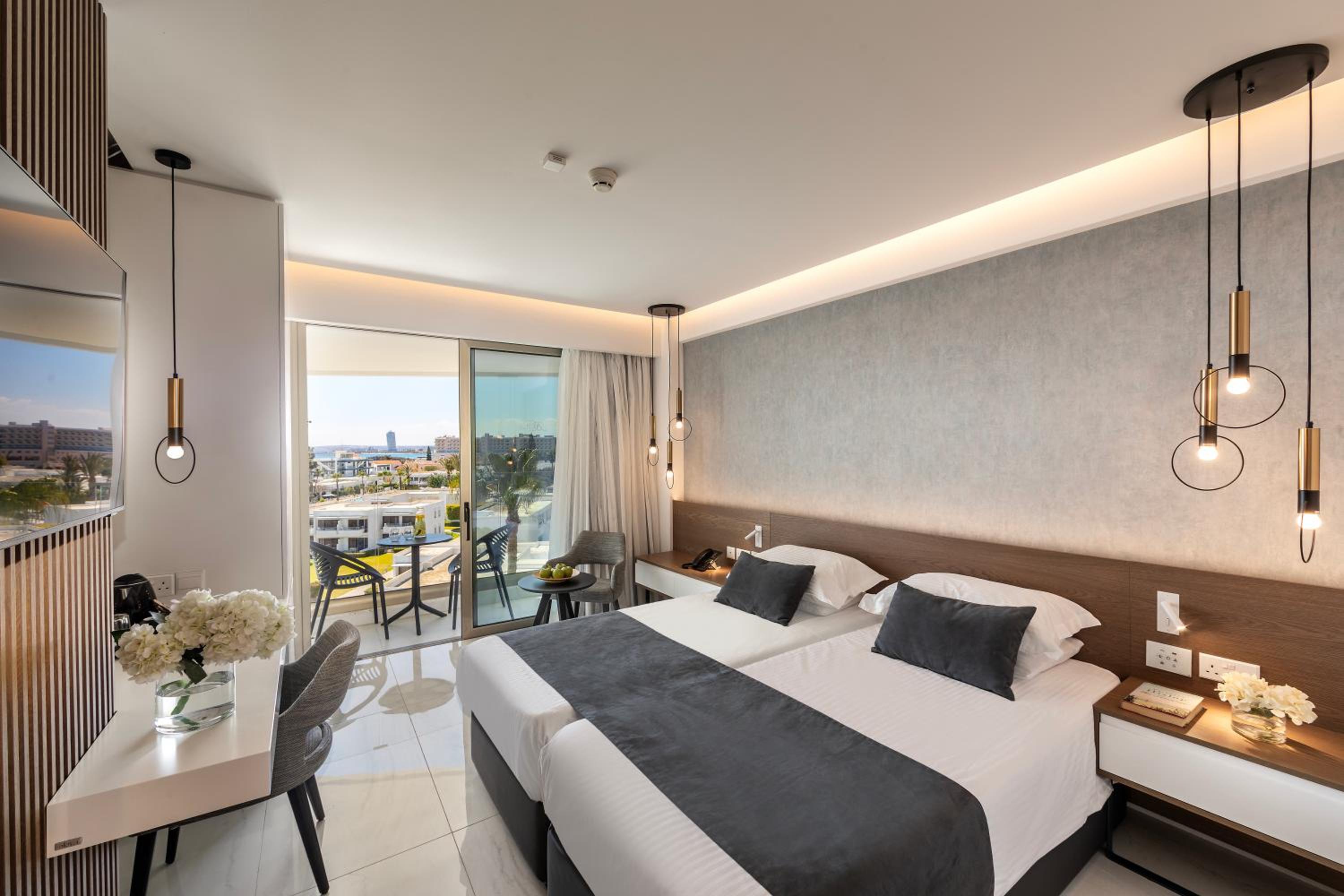 Twin Room Inland View