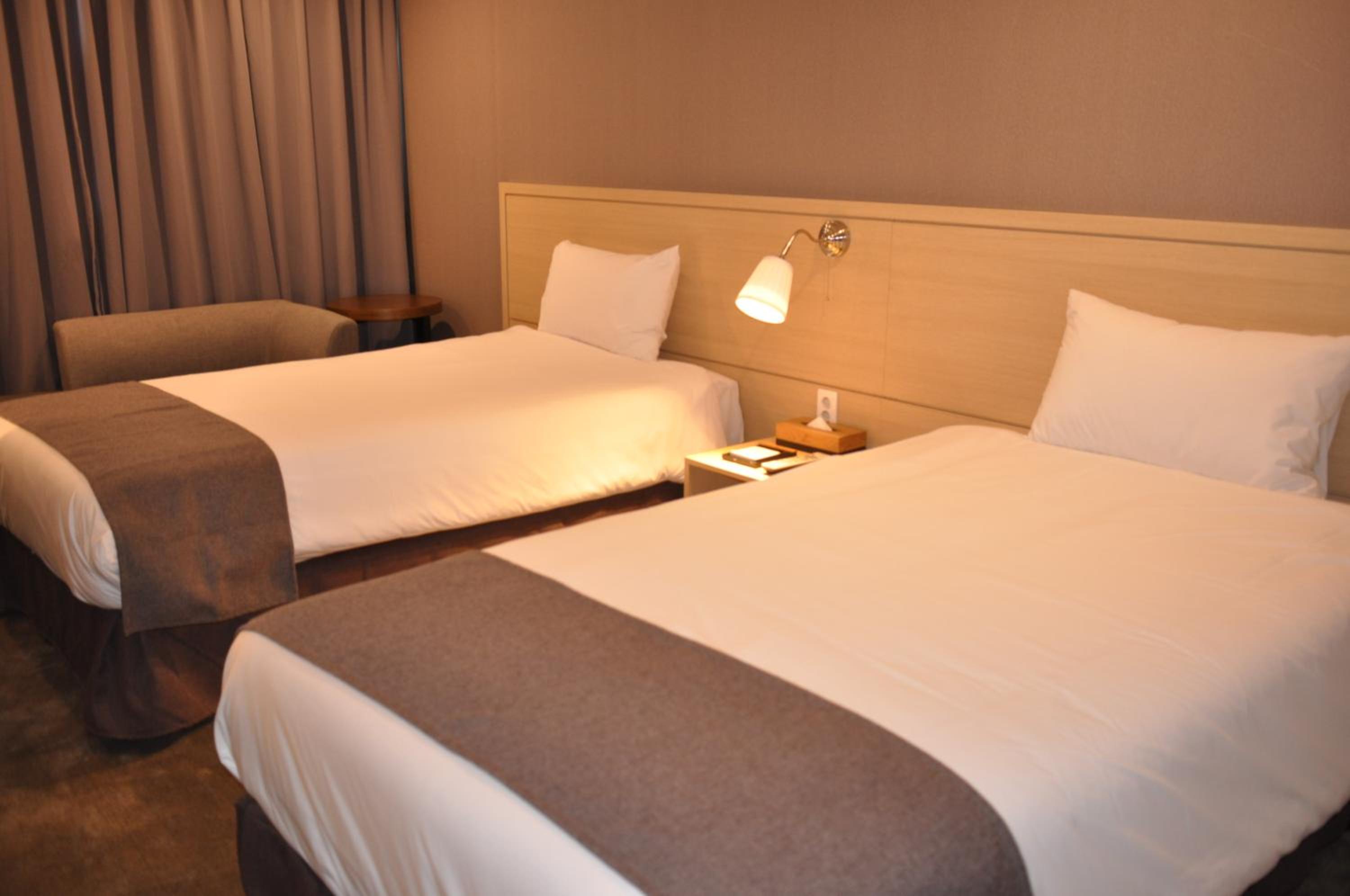 STANDARD, TWIN BEDS