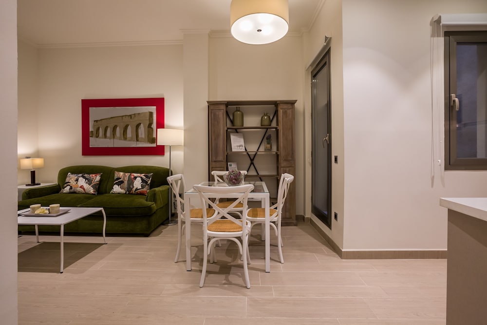Welldone Cathedral Suites 24/50