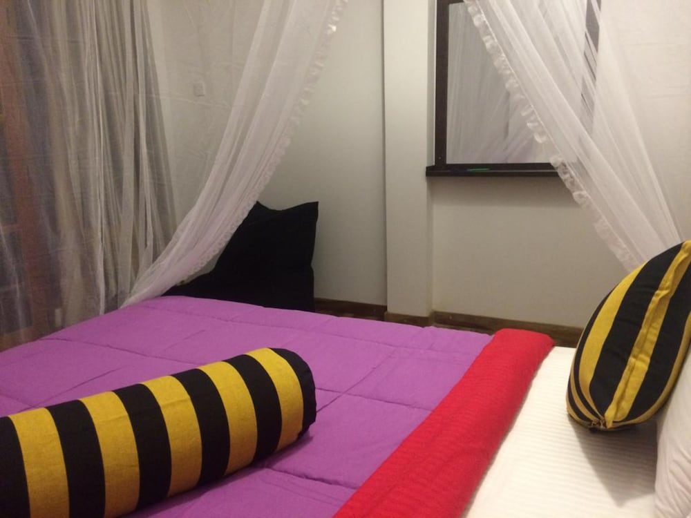 ROOM, DOUBLE BED, MOUNTAIN VIEW
