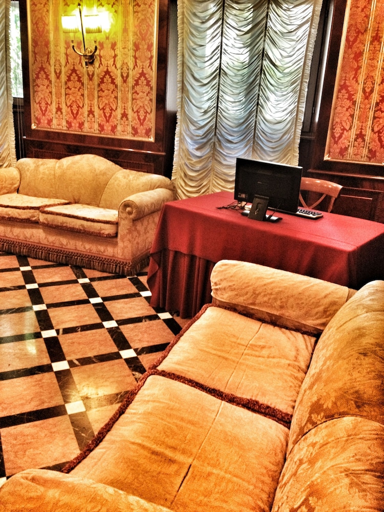 Hotel Cilicia 27/51