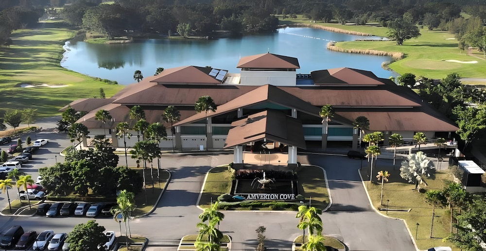 Amverton Cove Golf and Island Resort 3/18