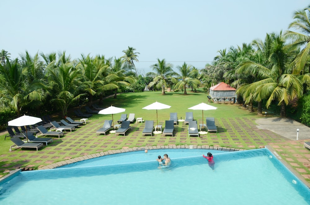 O Hotel Goa, Candolim Beach 25/50