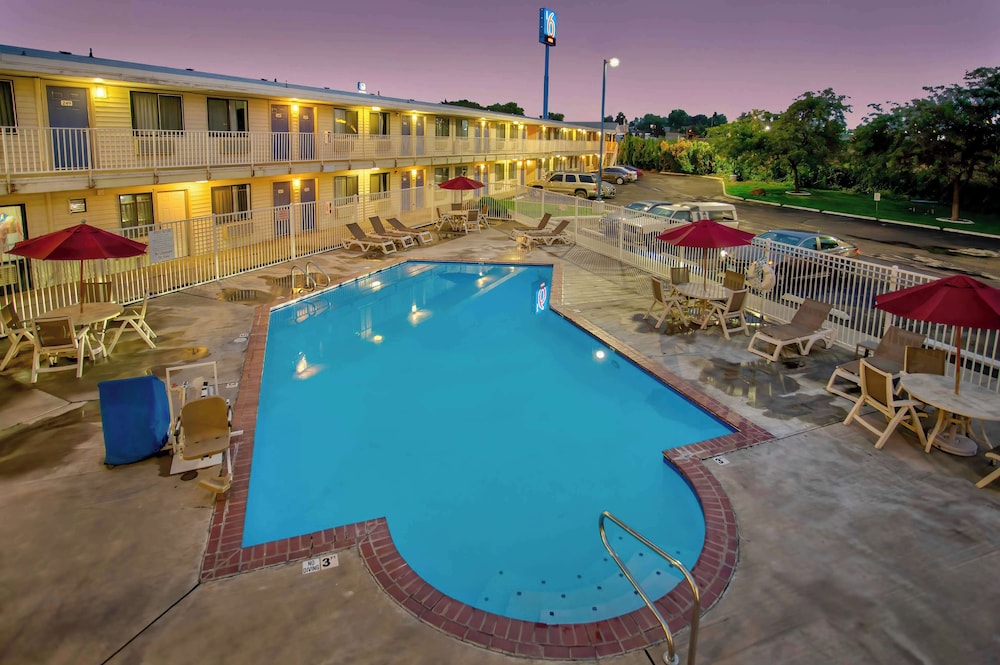 Motel6 Richland, WA - Kennewick 49/54
