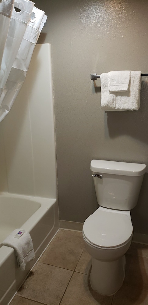 Motel6 Kewanee, IL 12/62