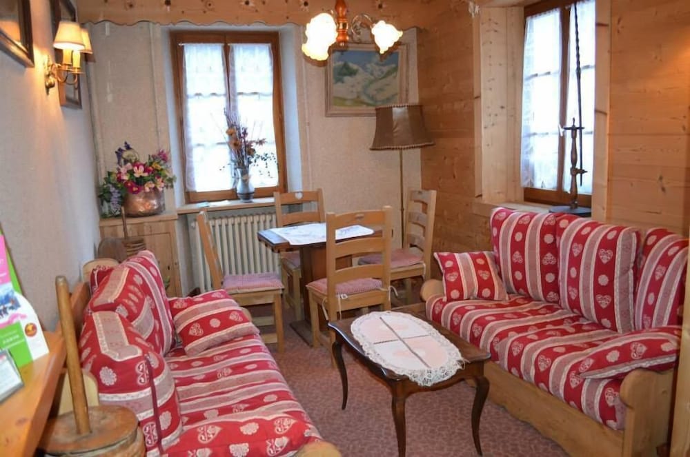 Hotel Les Touristes 19/35