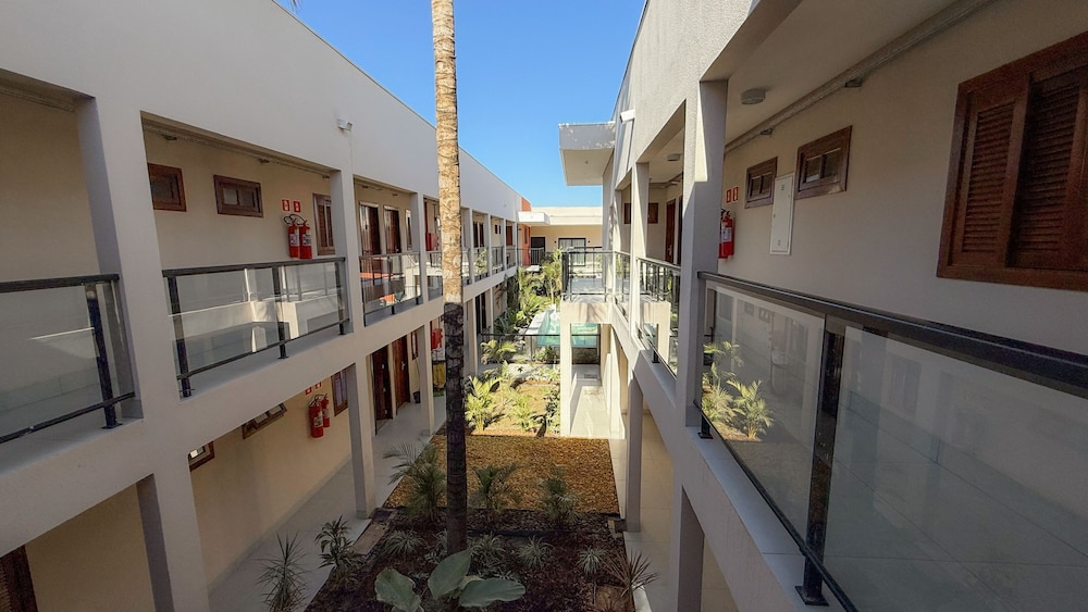 Clh Suites Bonito 7/50
