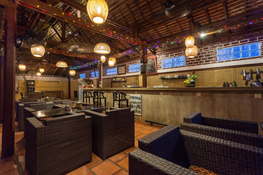 Le Tigre Hotel 40/48