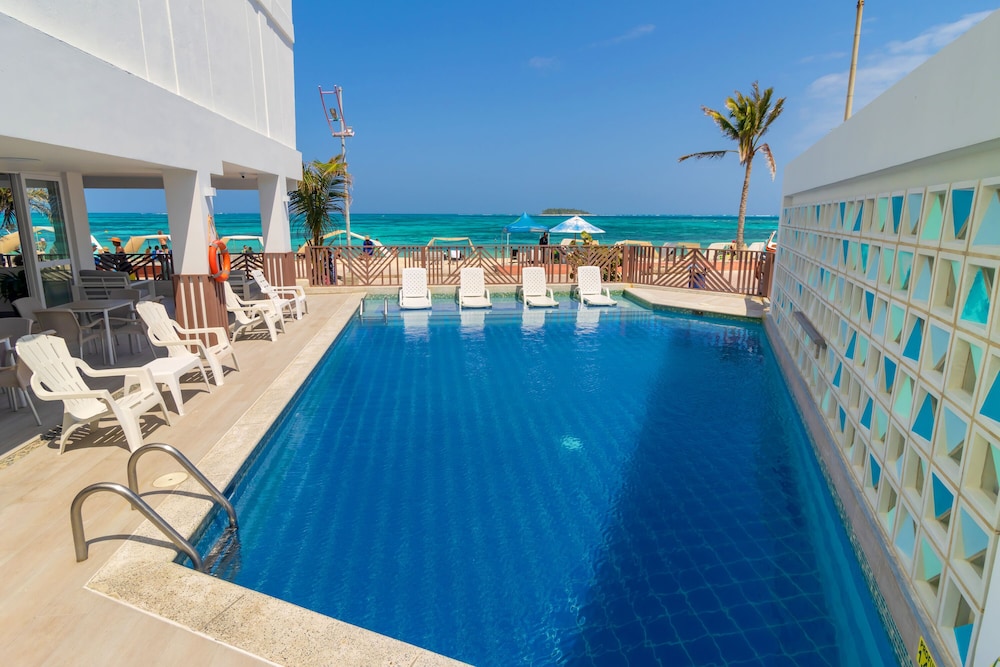 swimming pool spa