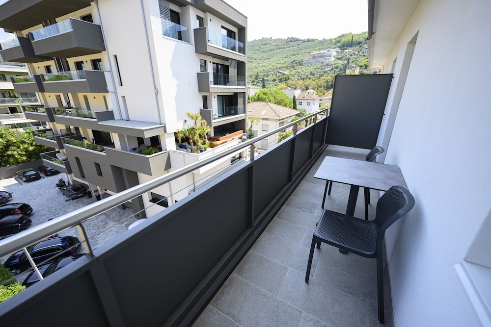 Hotel Riviera 2/50